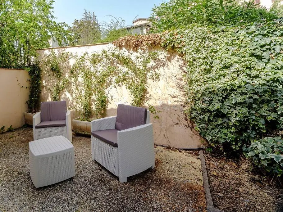 Indipendenza Cozy Apartment With Private Garden Флоренция