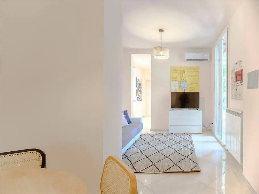 Indipendenza Cozy Apartment With Private Garden Firenze Italien