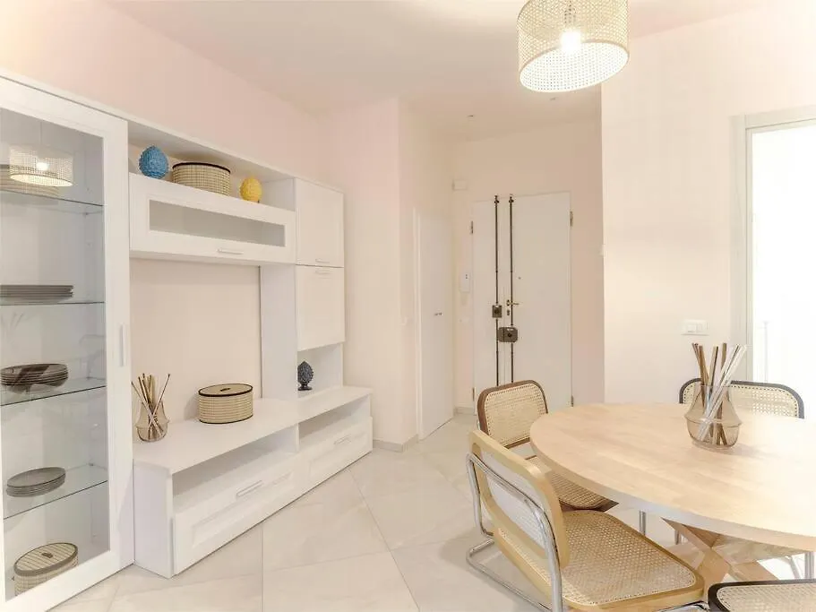 Indipendenza Cozy Apartment With Private Garden Firenze