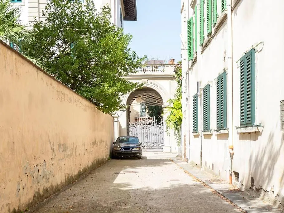 Indipendenza Cozy Apartment With Private Garden Firenze 0*,  Italien