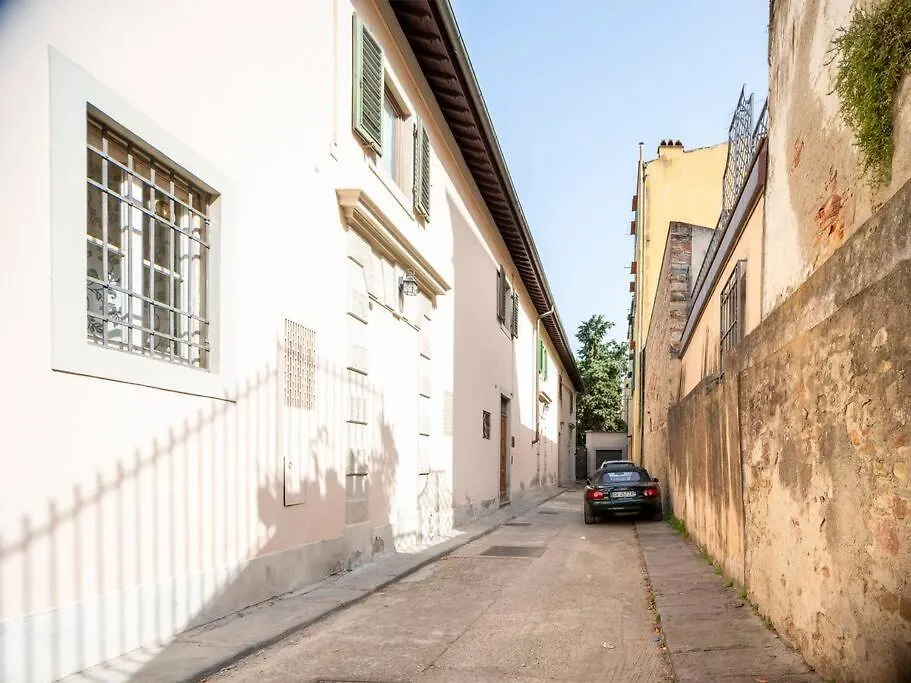 Indipendenza Cozy Apartment With Private Garden Firenze Italien